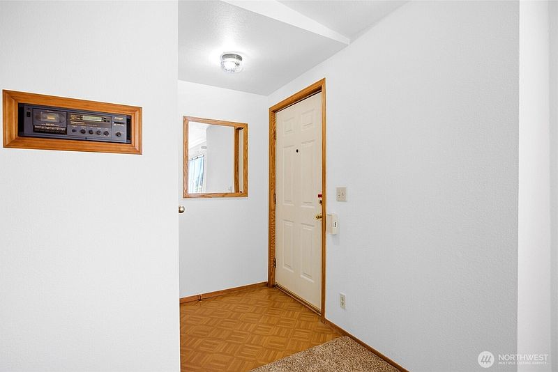 5th image of 9664 NE Maple Drive