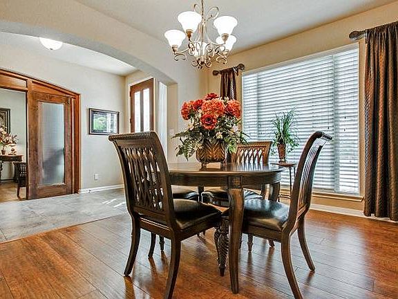 5th image of 505 Woodland Oaks Dr