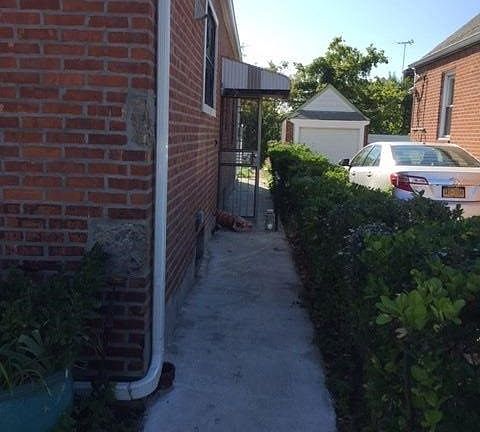 5th image of 18360 Babylon Ave