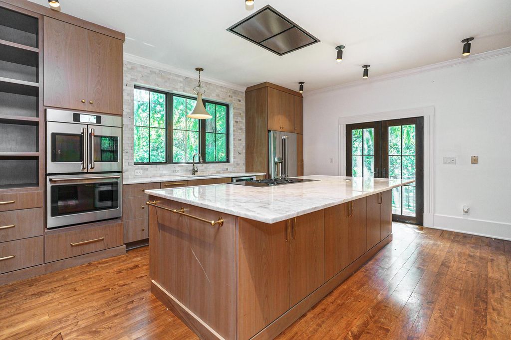 Real estate listing image
