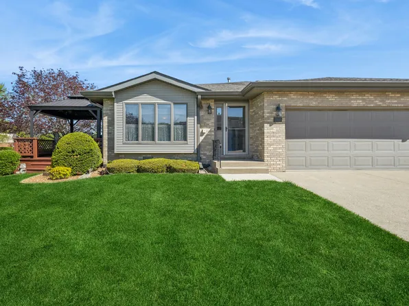 1900 Foxwood Dr #1900, New Lenox, IL 60451