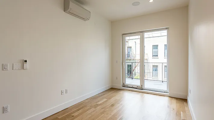 Rented by Nooklyn NYC LLC | media 63