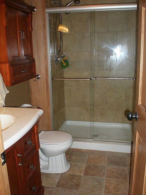 2nd image of 1324 Greenfield Dr