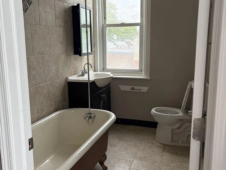 5932 Walnut St #3 — Photo 3