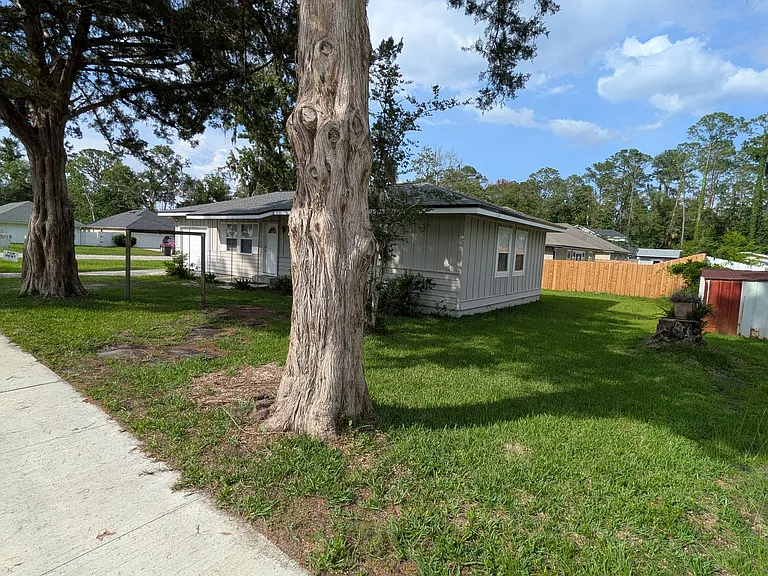 Side view of corner lot