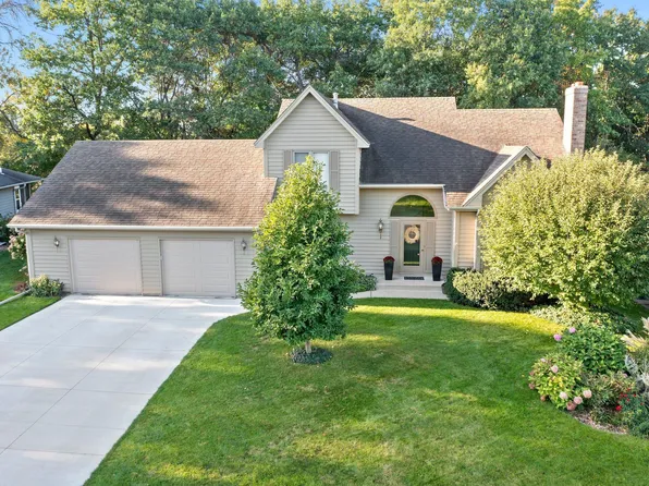 7 Apfelridge Ct, South Saint Paul, MN 55075