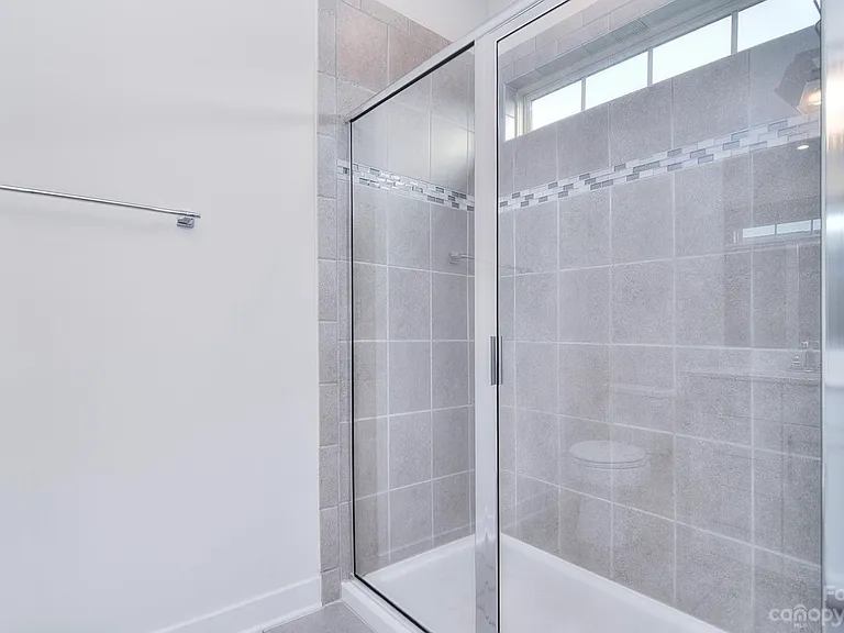 1810 Shumard Ln — Photo 24
