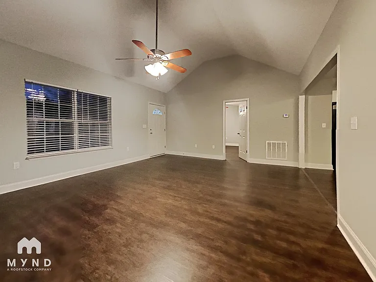 722 Deans Ferry Rd — Photo 7