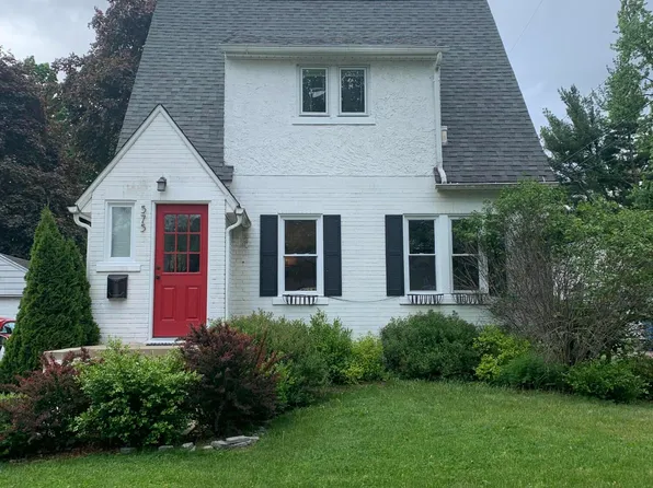 575 Brookland Blvd, Lansing, MI 48910