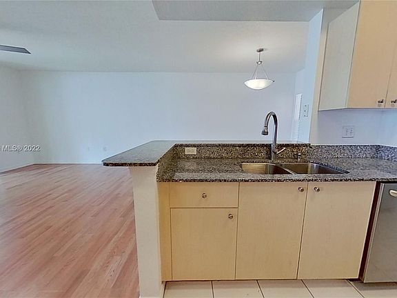 3rd image of 2549 Centergate Dr APT 104