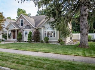 24 Linden Ave, Westfield, MA 01085