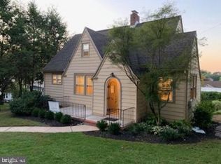 1715 Walnut St, Camp Hill, PA