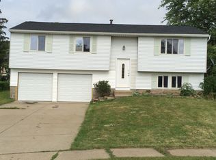 6879 Chaffee Ct, Derby, NY