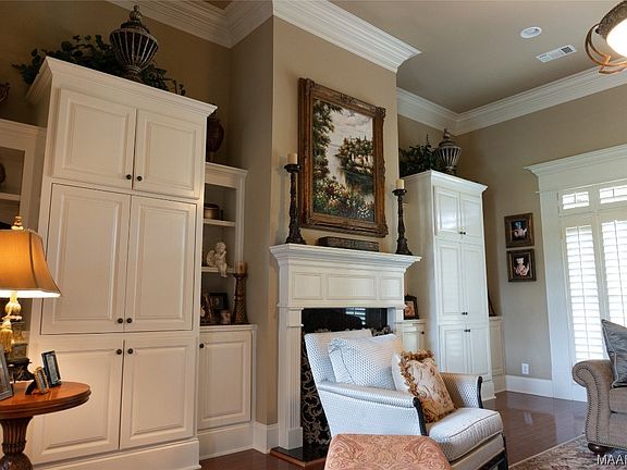 3rd image of 6117 Henley Hedge Ct