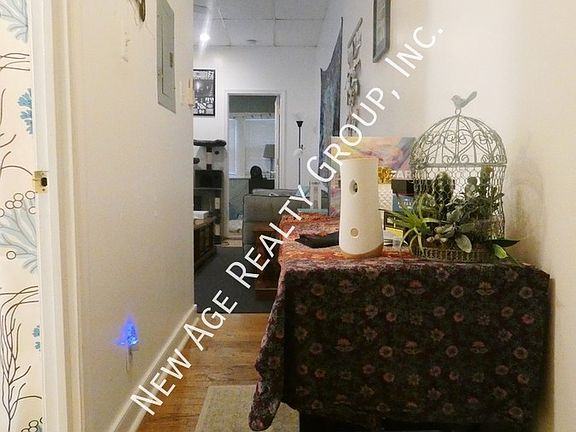 5th image of 1308 Pine St APT 2R