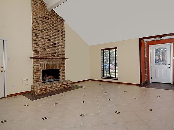 4th image of 11431 Weathering Oaks Dr