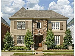 1st image of 4569 W Woodlawn Cir