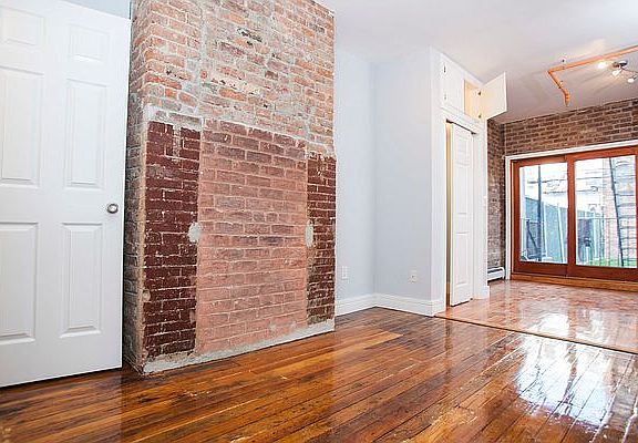 3rd image of 134 Jefferson St #1A
