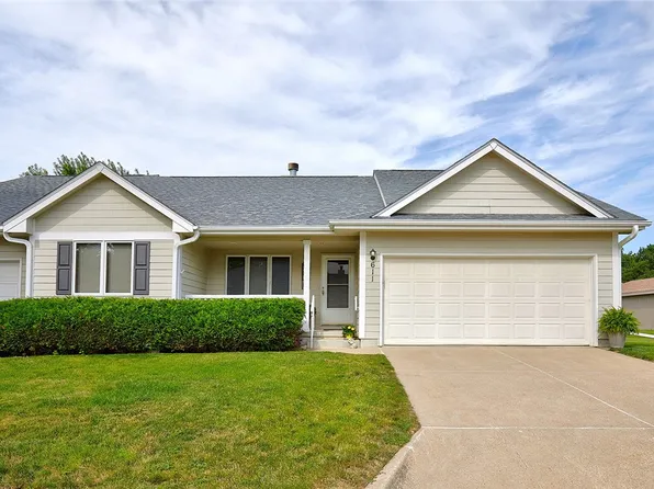 611 NE Oakhurst Dr, Grimes, IA 50111