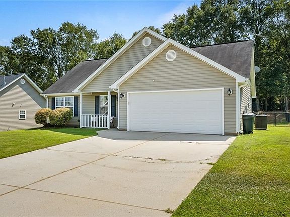 2nd image of 122 Palm Branch Way