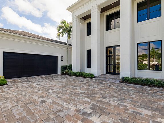 Home For Sale In Old Palm Golf Club