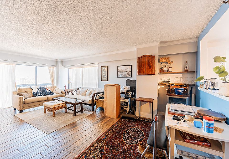 1st image of 1317 N Beacon St #402R