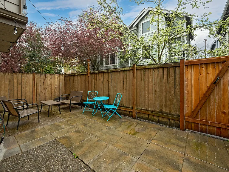 8509 Midvale Ave N #C — Photo 34