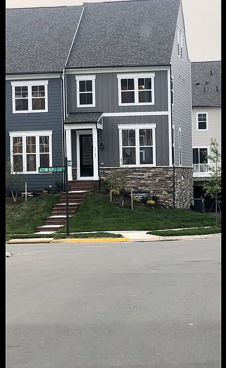 1st image of 1745 Autumn Maple Leaf Dr
