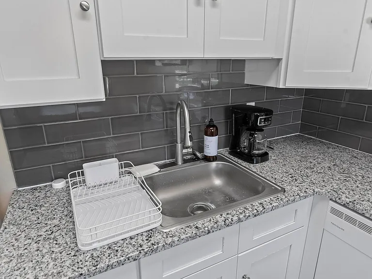 1 Brittany Ln #C — Photo 10