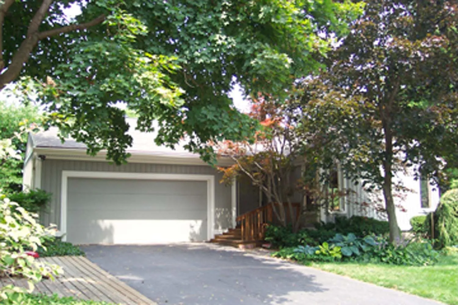 2550 Kodiak Dr photo 1
