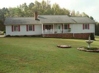 1623 Bess Town Rd, Bessemer City, NC 28016