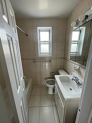4th image of 61-40 Cloverdale Blvd #A