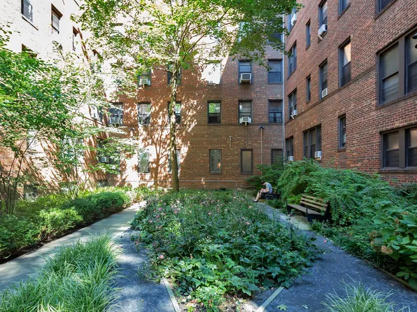 83-10 35th Avenue image 10 of 12