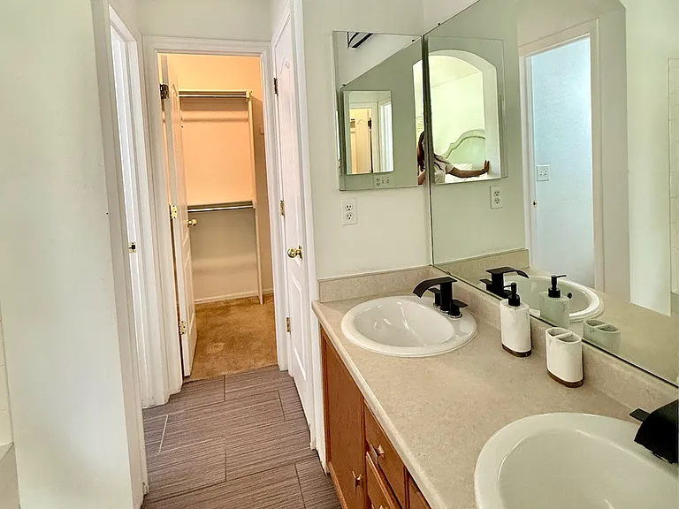 Master Bathroom and Walking Closet