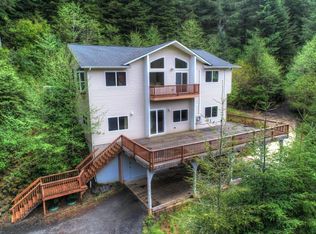 5620 E Alsea Hwy, Waldport, OR 97394