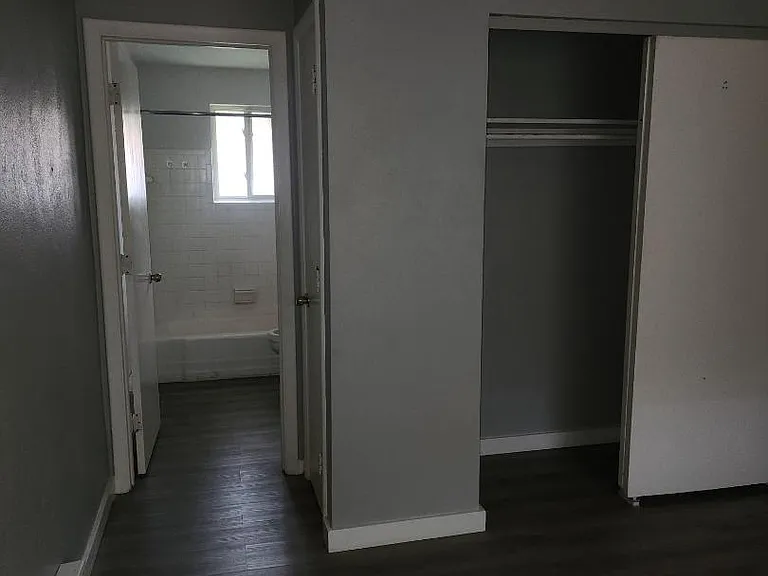 Unit Photo