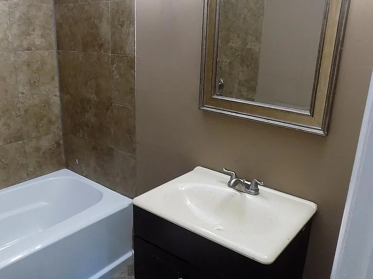 1060 Annapolis Ave — Photo 17