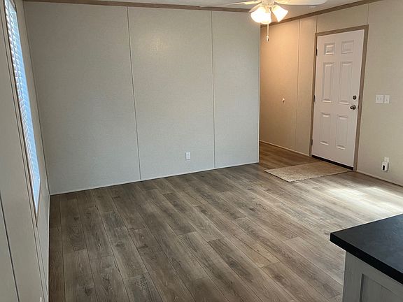 4th image of 1042 S Park Dr #1042