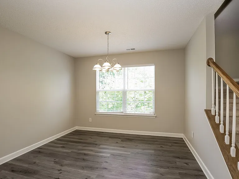 2127 Pleasant Dale Dr — Photo 7