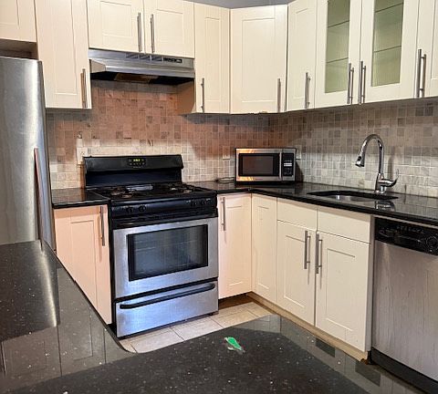 2nd image of 270 Harrison Ave #1
