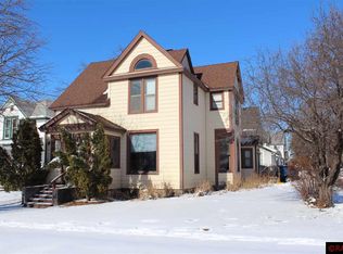 328 E Hickory St, Mankato, MN 56001