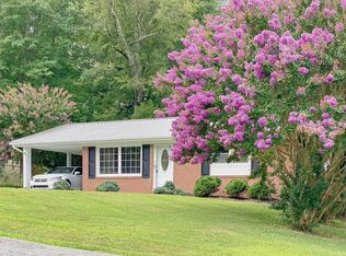 190 Roosevelt Dr, Ridgeway, VA 24148