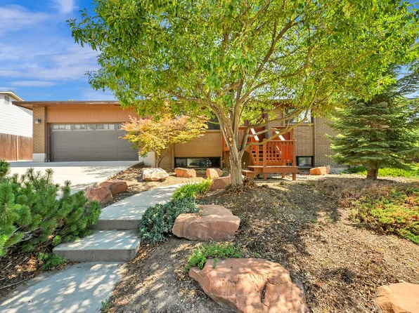 2532 E Cliff Swallow Dr, Sandy, UT 84093