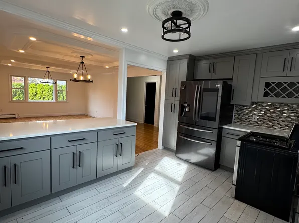 (undisclosed Address), Yonkers, NY 10701