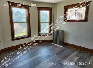 442 School St #3, Webster, MA 01570