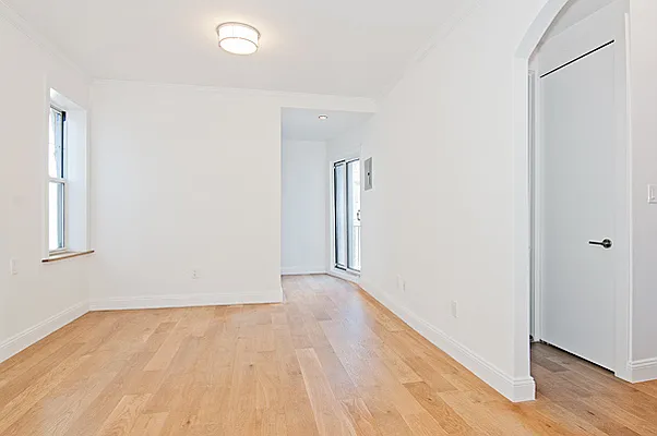 Rented by Bold New York | media 17