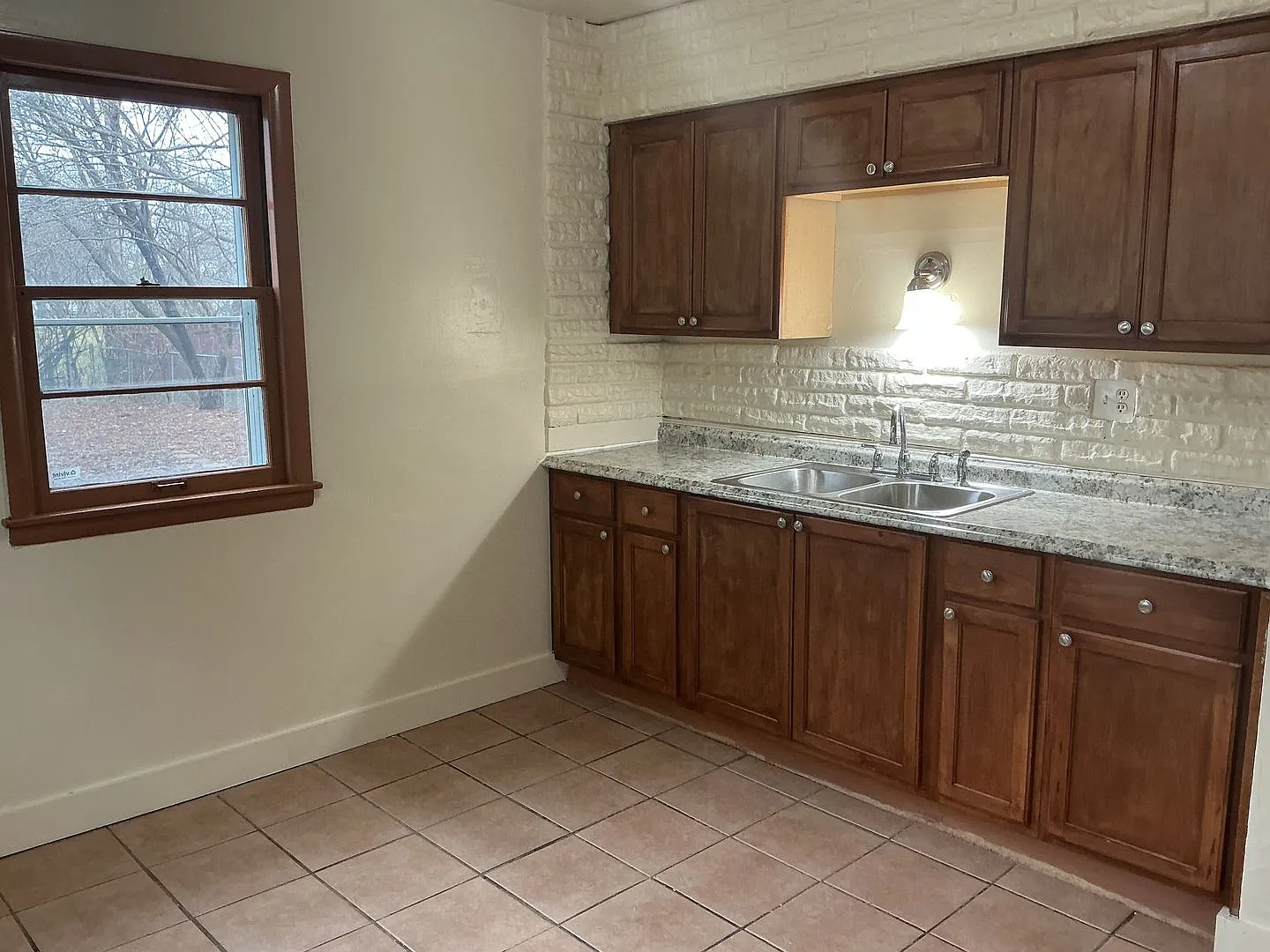 4 Bedroom Single Family Home — Photo 4