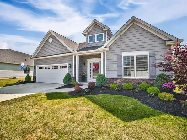 5715 Waterford Ln, Clarence Center, NY 14032