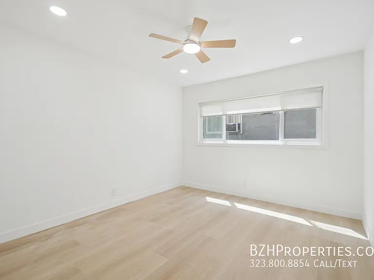 919 S Sherbourne Dr #1C — Photo 11