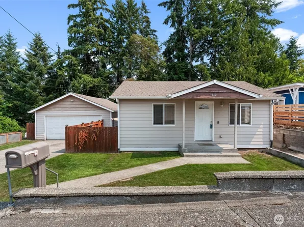 610 Bertha Avenue, Bremerton, WA 98312